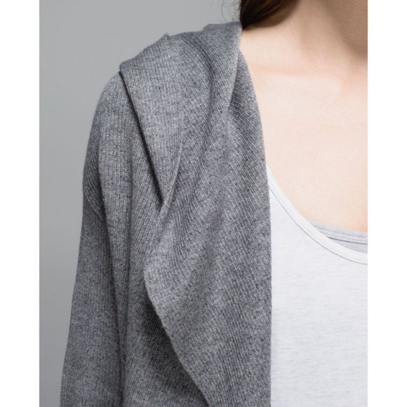 Lululemon Heathered Medium Grey / Slate Cabin Yogi Wrap Reversible, Hooded, ~M - Picture 8 of 16